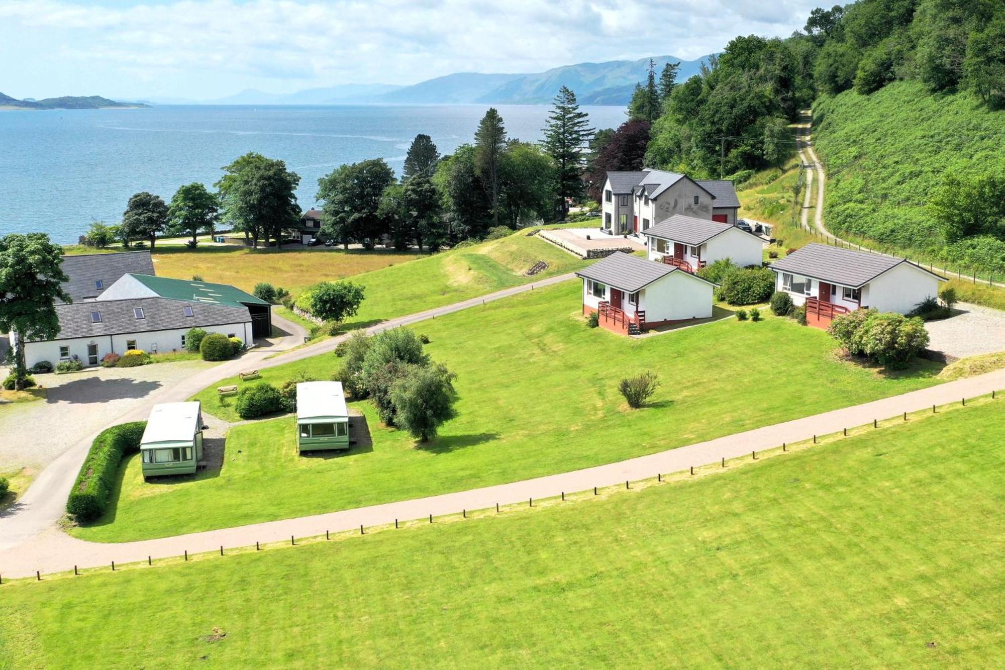 Ash, Birch And Rowan Self Catering Cabins Онич Екстериор снимка